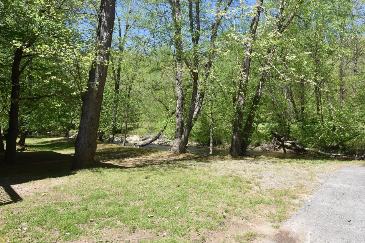 הלן Riverside Trout Cottage מראה חיצוני תמונה